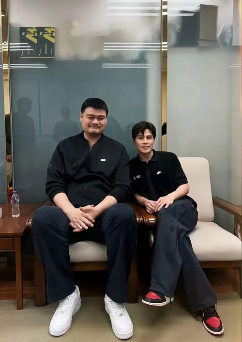 二四六香港资料期期准中特和45岁姚明训练照曝光与45岁姚明训练照曝光视频